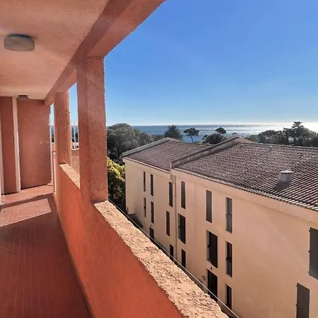 Bright Studio With Balcony 400m From The Beach Apartment